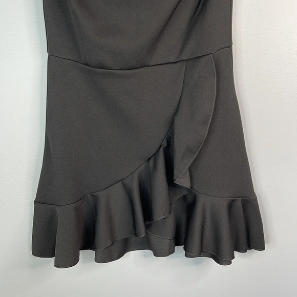 NASTY GAL NWT Show Me Off-The Shoulder Dress Black Ruffle Wrap Mini Baddie 8 - Picture 4 of 10
